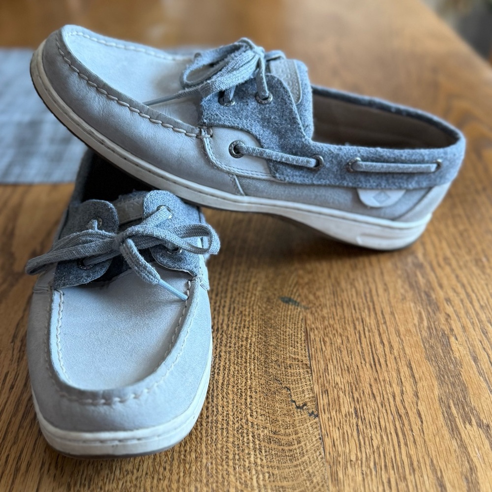 SPERRY Light Grey Boat Shoes